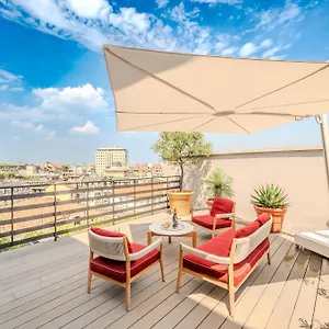 https://cadamosto-art-penthouse-with-terrace-rr.it-lombardy.com